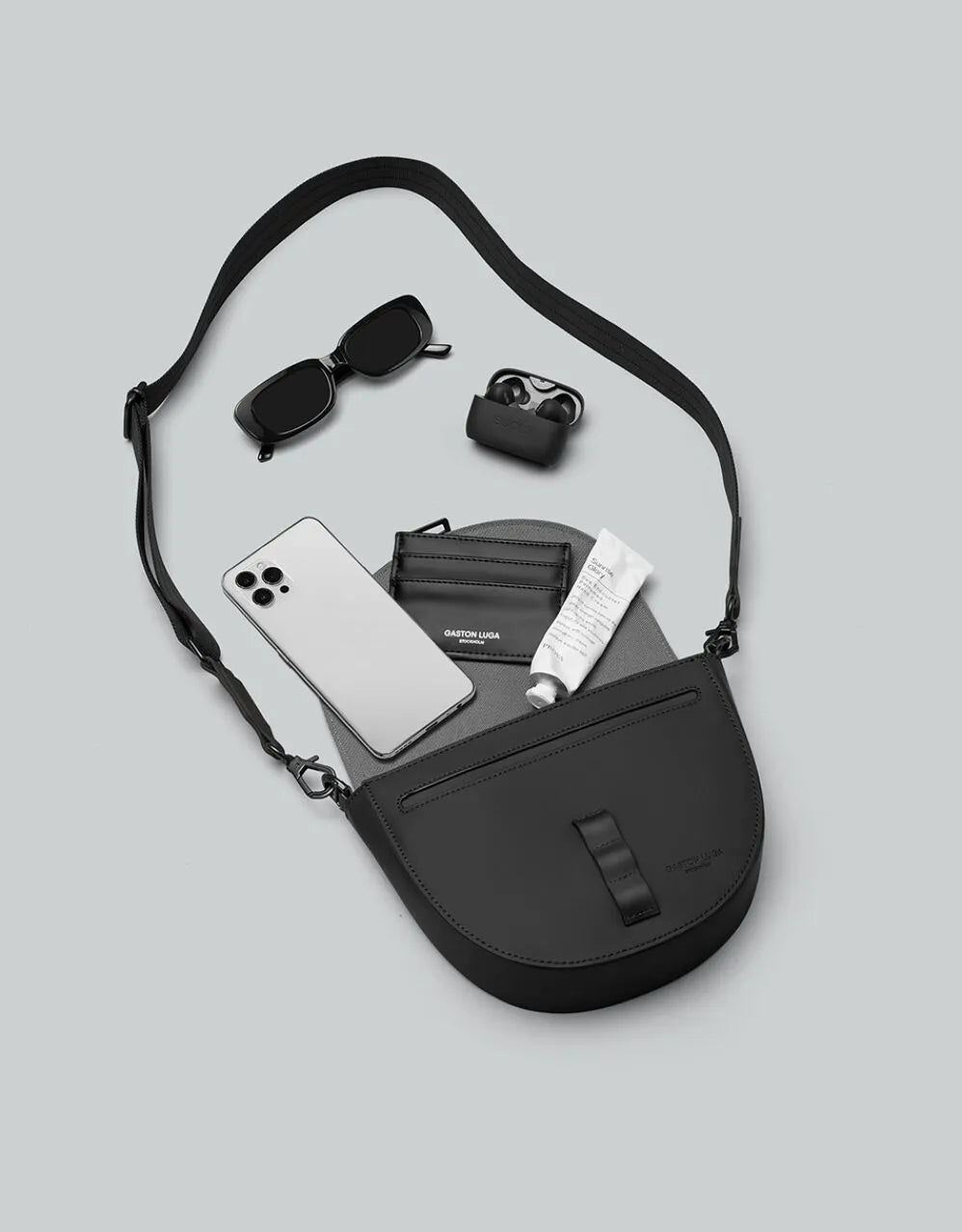spmcbbk_moon-bag_crop_5.jpeg
